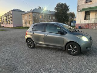 2008 Toyota Vitz II (XP90), серый, 350000 рублей, вид 3