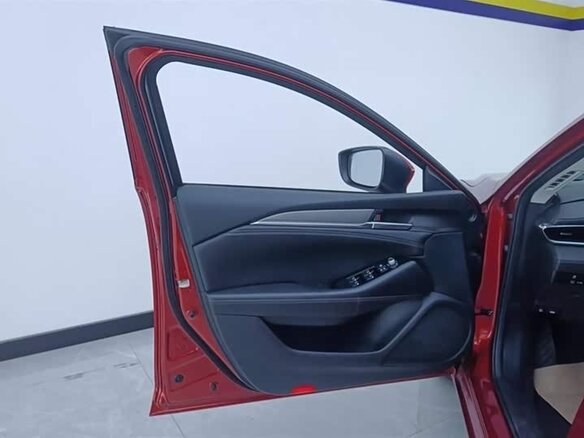 2022 Mazda 6 Atenza III (GJ) Рестайлинг 2, красный, 2000000 рублей - вид 10