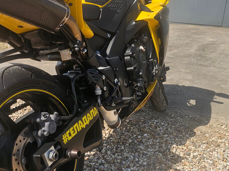 2009 Yamaha YZF-R1, жёлтый, 900000 рублей, вид 1