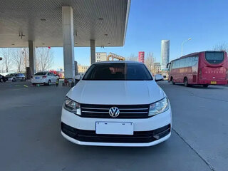 2022 Volkswagen Santana III, белый, 1000000 рублей, вид 3