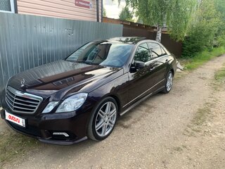 2011 Mercedes-Benz E-Класс 300 IV (W212, S212, C207), коричневый, 1900000 рублей, вид 1