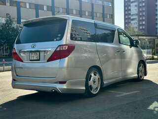 2008 Toyota Alphard II, серебристый, 2340000 рублей, вид 3