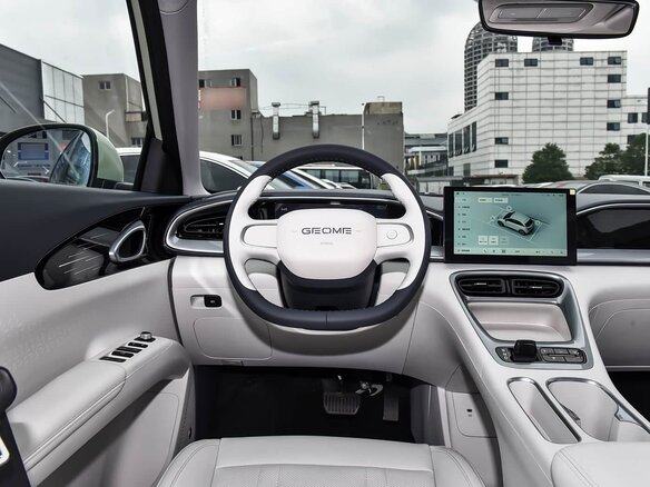 2026 Geely EX2, бежевый, 1700226 рублей - вид 9