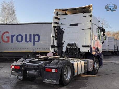2019 Renault T-Series, белый, 6990000 рублей, вид 5
