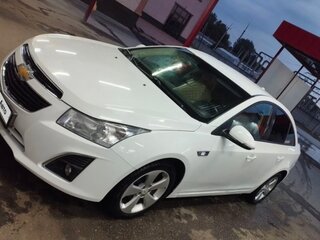 2013 Chevrolet Cruze I Рестайлинг, белый, 730000 рублей, вид 2