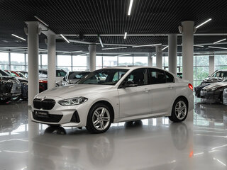 2021 BMW 1 серии 120i III (F52) Рестайлинг, белый, 2670000 рублей, вид 1