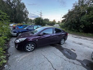 2012 Hyundai Solaris I, фиолетовый, 1100000 рублей, вид 3