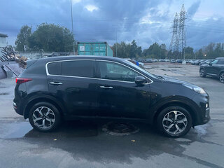 2021 Kia Sportage IV Рестайлинг, чёрный, 2229000 рублей, вид 4