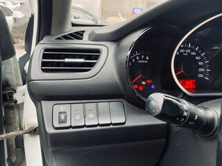 2015 Kia Rio III Рестайлинг, белый, 790000 рублей, вид 3