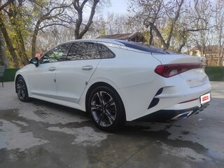 2020 Kia K5 LPi III, белый, 2600000 рублей, вид 4