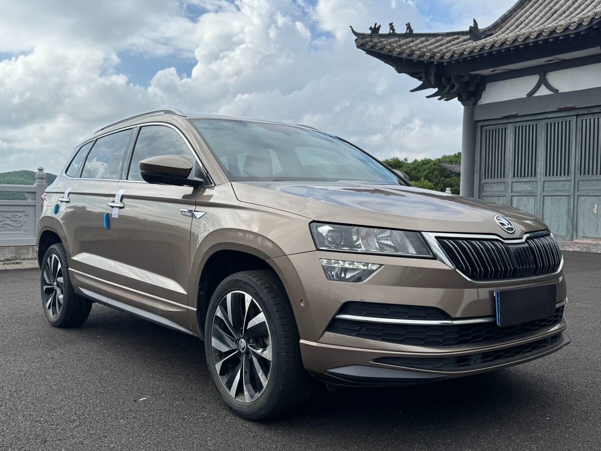 Открыть фотографии: Skoda Karoq I Рестайлинг