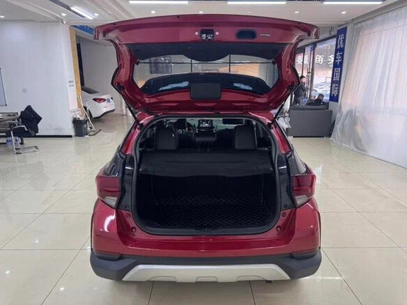 2022 Toyota Yaris L X XP150 Рестайлинг, красный, 1040000 рублей - вид 13