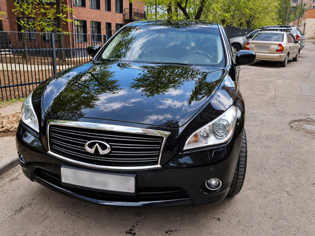 2014 Infiniti Q70 I, чёрный, 2450000 рублей, вид 2