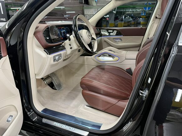 2026 Mercedes-Benz Maybach GLS 600 I Рестайлинг, чёрный, 29980000 рублей - вид 23