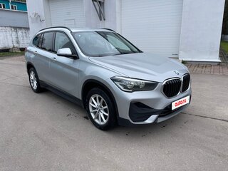 2020 BMW X1 18i sDrive II (F48) Рестайлинг, серебристый, 2290000 рублей, вид 1