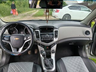 2012 Chevrolet Cruze I Рестайлинг, серый, 590000 рублей, вид 5