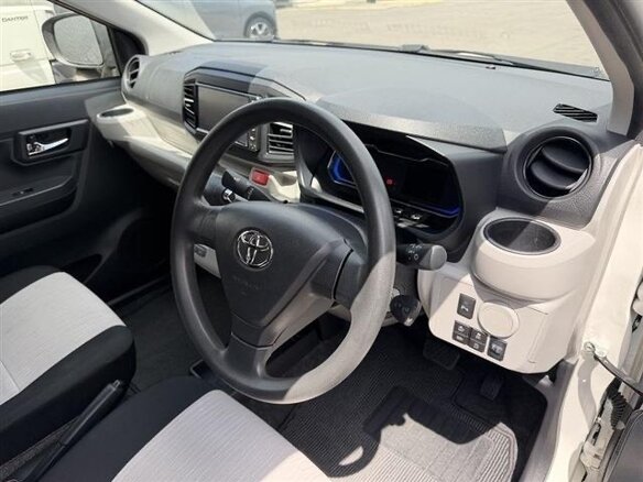 2022 Toyota Pixis Epoch II, белый, 510000 рублей - вид 8