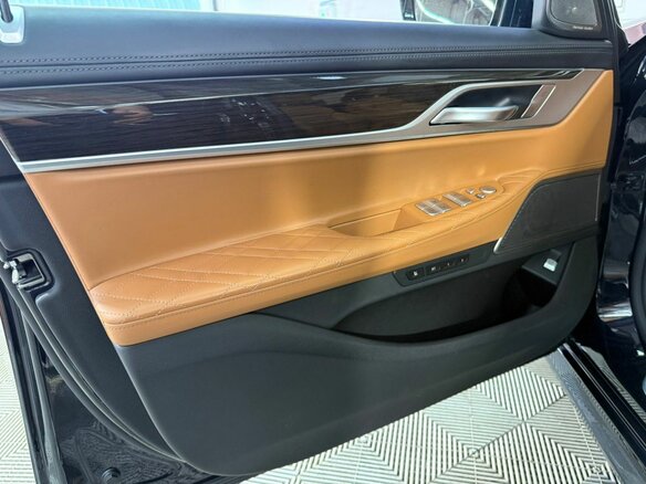 2021 BMW 7 серии Long 740Ld xDrive VI (G11/G12) Рестайлинг, синий, 6810000 рублей - вид 13