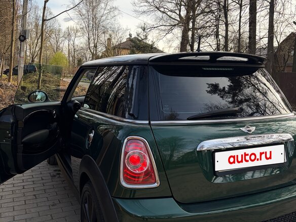 2013 Mini Hatch Cooper S II (R56) Рестайлинг, зелёный - вид 4