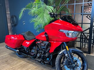2025 Harley-Davidson CVO Road Glide ST, красный, 6350000 рублей, вид 2