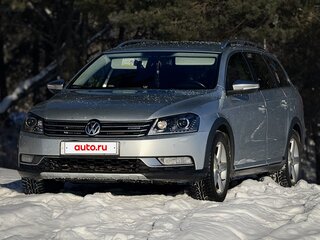 2013 Volkswagen Passat Alltrack B7, серебристый, 1250000 рублей, вид 2