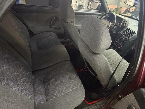 2005 Lada (ВАЗ) 2112, красный, 235000 рублей - вид 9