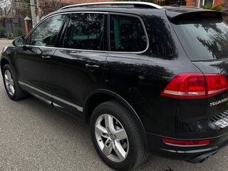 2014 Volkswagen Touareg II, чёрный, 2650000 рублей, вид 4