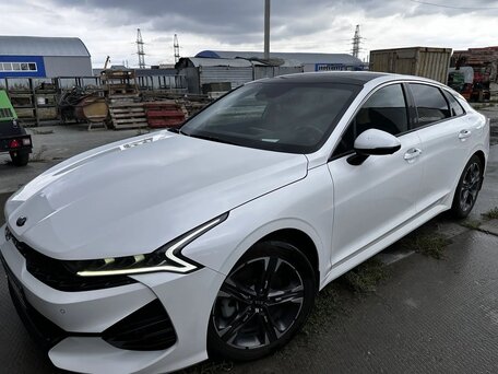2021 Kia K5 III, белый, 2800000 рублей, вид 1