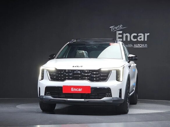 2026 Kia Sorento IV Рестайлинг, белый, 8195000 рублей - вид 1