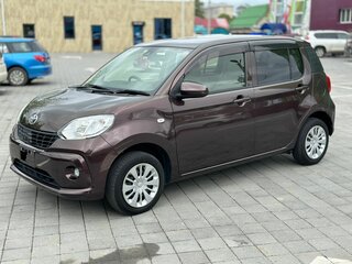 2018 Toyota Passo III, коричневый, 900000 рублей, вид 1