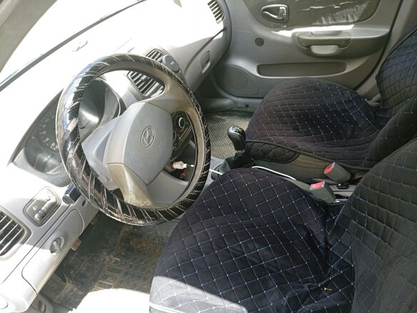2007 Hyundai Accent ТагАЗ II, серебристый, 365000 рублей - вид 4