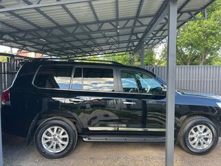 2016 Toyota Land Cruiser 200 Series Рестайлинг 2, чёрный, 4900000 рублей, вид 3