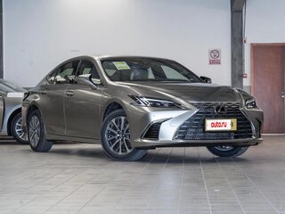 2026 Lexus ES 200 VII Рестайлинг 2, серый, 5715000 рублей, вид 3
