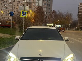 2008 Mercedes-Benz C-Класс 200 III (W204), белый, 1300000 рублей, вид 2