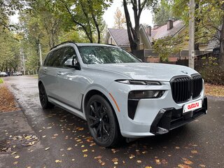 2024 BMW X7 40i I (G07) Рестайлинг, серый, 16000000 рублей, вид 2