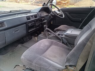 1990 Mitsubishi Delica III, зелёный, 600000 рублей, вид 5