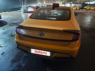 2022 Hyundai Sonata VIII (DN8), жёлтый, 2590000 рублей, вид 5