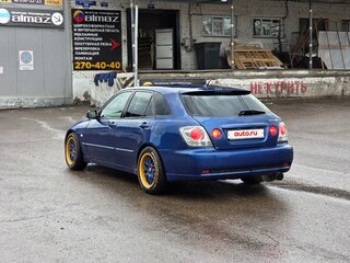 2001 Toyota Altezza, синий, 750000 рублей, вид 4