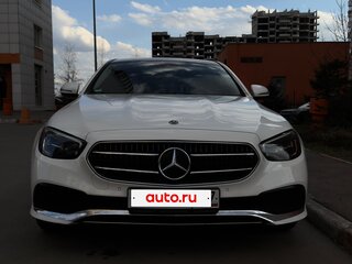 2020 Mercedes-Benz E-Класс 300 e V (W213, S213, C238) Рестайлинг, белый, 4350000 рублей, вид 2