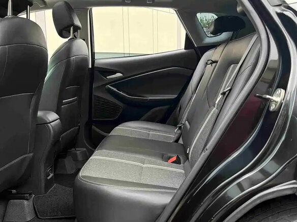 2019 Chevrolet Tracker IV, чёрный, 800100 рублей - вид 9