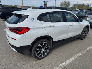 2018 BMW X2 sDrive18i I (F39), белый, 2500000 рублей, вид 3