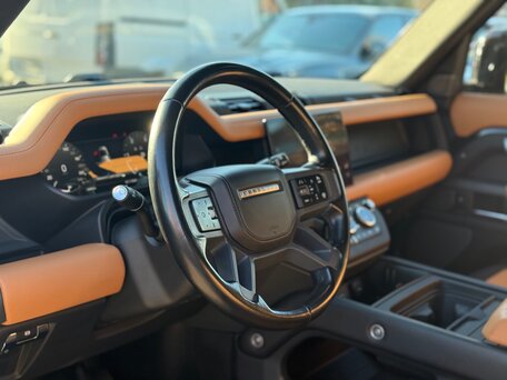 2026 Land Rover Defender 110 II, чёрный, 11090000 рублей, вид 4