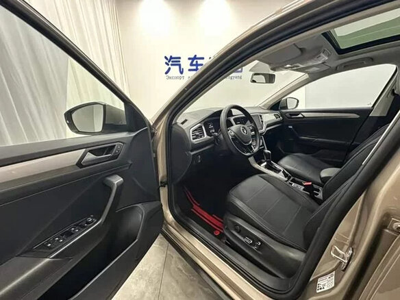 2023 Volkswagen T-Roc I (China Market), бежевый, 1350000 рублей - вид 14