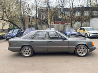 1994 Mercedes-Benz E-Класс 220 I (W124), серый, 670000 рублей, вид 4
