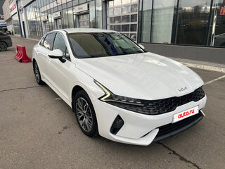 2021 Kia K5 III, белый, 1450000 рублей, вид 3