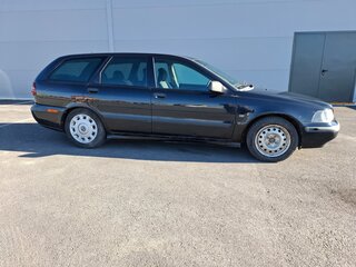 2000 Volvo V40 I Рестайлинг, чёрный, 350000 рублей, вид 4