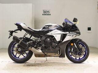 2024 Yamaha YZF-R1, серебристый, 1925000 рублей, вид 2