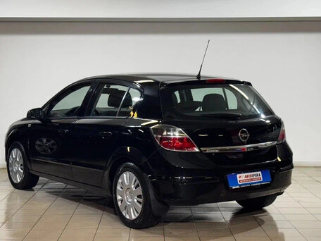 2009 Opel Astra H Рестайлинг, чёрный, 469000 рублей, вид 4