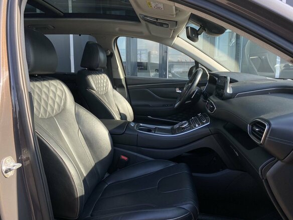 2021 Hyundai Santa Fe IV Рестайлинг, коричневый, 3499000 рублей - вид 30