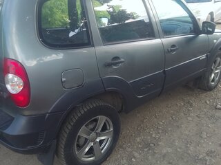 2012 Chevrolet Niva I Рестайлинг, серый, 420000 рублей, вид 4